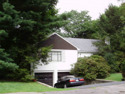 33 Bound Brook Rd, Newton, MA 02461-2014