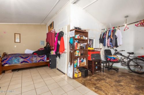 2938 Coronado Rd, Phoenix AZ 85008-3825 exterior