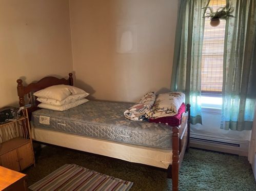 323 Purchase St, New Bedford MA 02740-5739 exterior