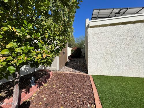 11436 27th St, Phoenix AZ 85028-1802 exterior