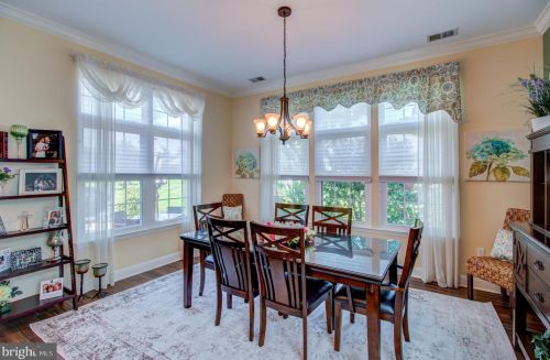 19 Ambrose Dr, Columbus NJ  08022-2305 exterior