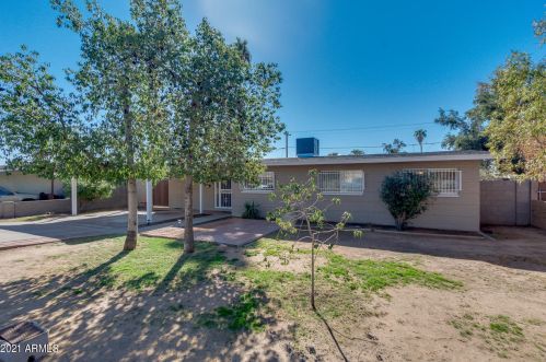 3825 Elm St, Phoenix AZ 85033-2112 exterior