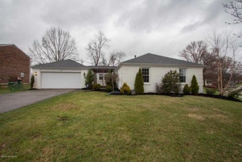 7605 Tempsclair Rd, Louisville KY  40220-3335 exterior