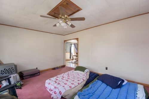 109 Diman St, Fall River MA 02721-1027 exterior