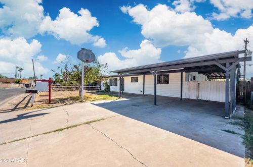 3937 Cypress St, Phoenix AZ 85006-1726 exterior