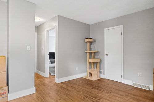 133 Bussey St, Dedham MA 02026-2239 exterior