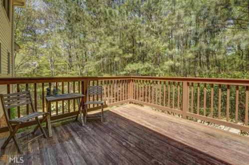 628 Edgewater Cir, Conyers GA 30094-4405 exterior