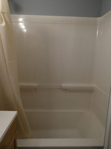 496 Nash Rd, New Bedford MA 02746-1827 exterior