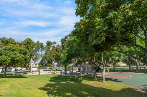 24 Whistling Swan, Irvine CA 92604-4527 exterior