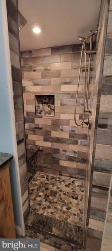 1859 Manhassett Ave, West Deptford NJ 08096-4307 exterior