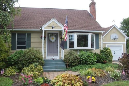 6 Grove St, Worcester, MA 01605-2604