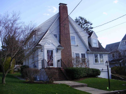 72 Concolor Ave, Newton, MA 02458-2524