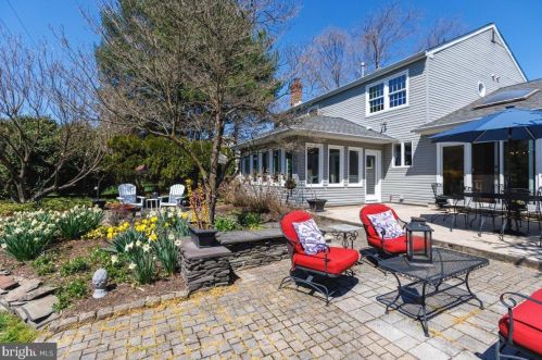 33 Winthrop Rd, Trenton NJ 08648-1557 exterior