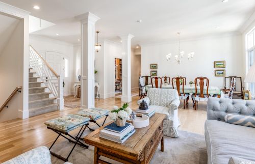 1918 Siesta Dr, Sandy UT 84093-6139 exterior