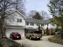 1301 Commonwealth Ave, Newton, MA 02465-2912