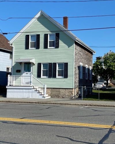 1241 Cove Rd, New Bedford, MA 02744-1110