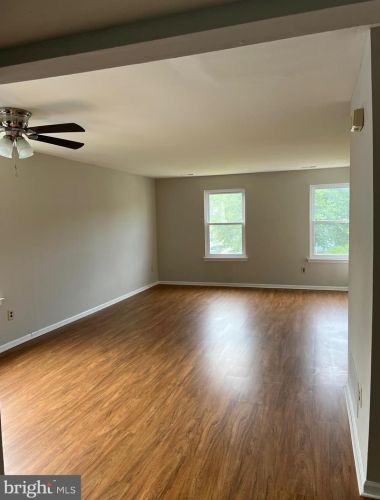 16 Maynard Dr, Erial NJ  08081-2306 exterior