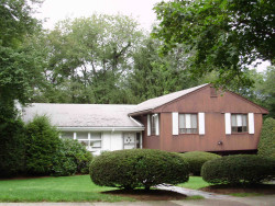 91 Bound Brook Rd, Newton, MA 02461-2014