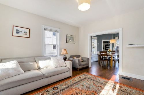 42 Lincoln St, Milton MA 02186-2005 exterior