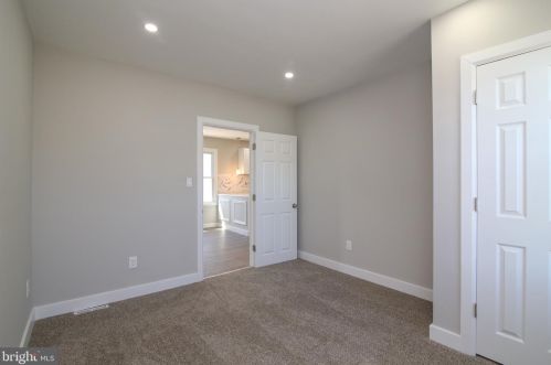 126 Billings Ave, West Deptford NJ  08066-2223 exterior