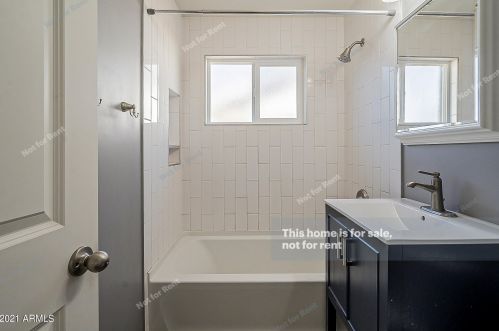 2810 Coolidge St, Phoenix AZ 85017-3543 exterior