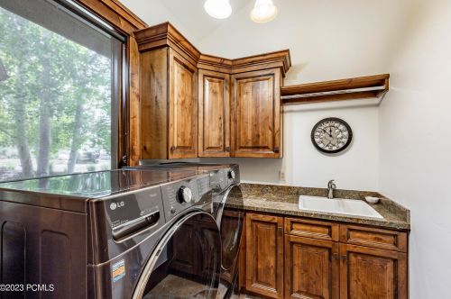 2366 Westview Trl, Park City UT 84098-6342 exterior