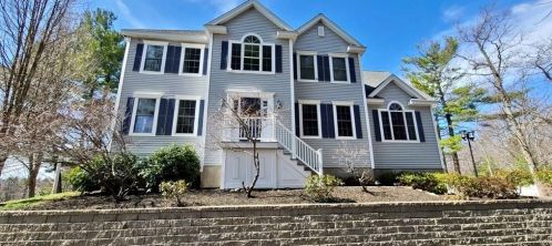 505 Lowell St, Peabody, MA 01960-1329