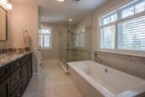 319 Hillcrest Rd, Needham MA 02492-4028 exterior