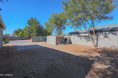 500 Alice Ave, Phoenix AZ 85021-4112 exterior