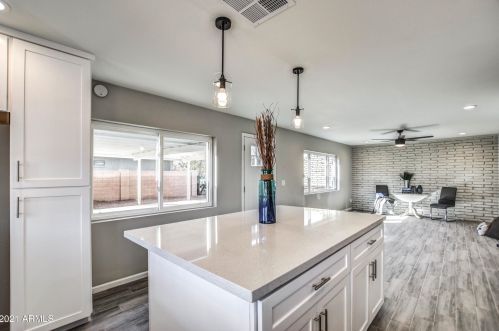 3155 Altadena Ave, Phoenix AZ 85029-3211 exterior