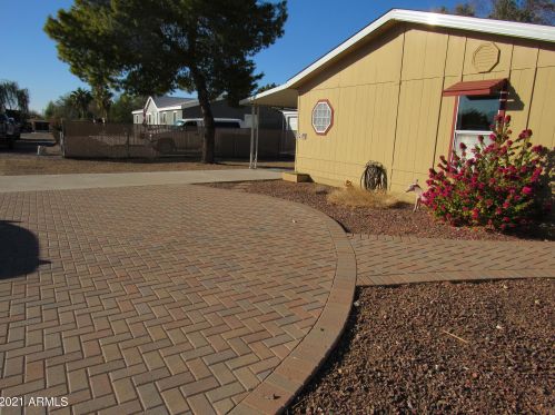 26 Bluefield Ave, Phoenix AZ 85032-1415 exterior