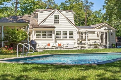 107 Leavitt St, Hingham MA 02043-2973 exterior