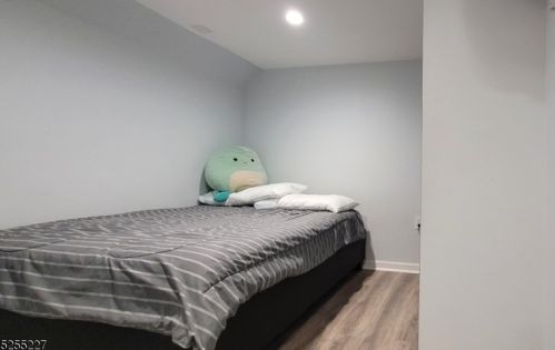 264 Davis Ave, Kearny NJ 07032-3402 exterior