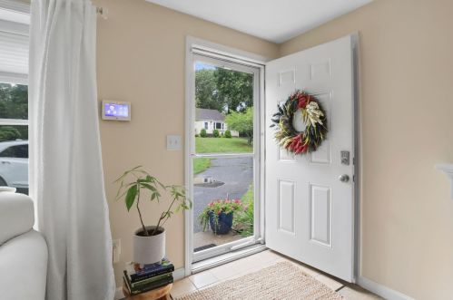 68 Lakewood Dr, Harwich, MA 02645-1816