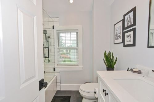 51 Chickatabot Rd, Quincy MA 02169-2546 exterior