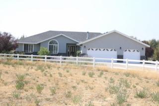 3277 Saint Clair Rd, Fallon, NV 89406-9235