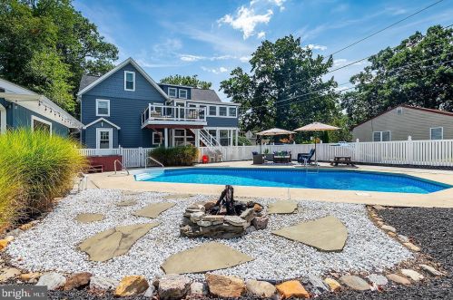 1105 Philadelphia Ave, West Deptford, NJ 08063-1431