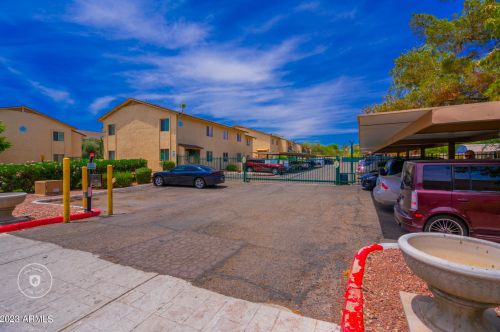 12440 20th St, Phoenix AZ  85022-5800 exterior