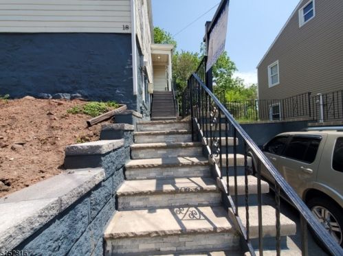 18 Clinton St, Belleville NJ  07109-2414 exterior