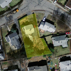 16 Waldorf Rd, Newton MA  02461-1333 aerial view