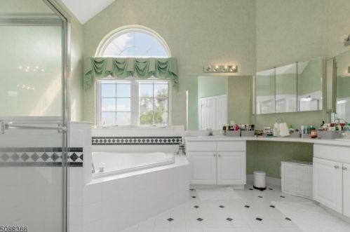 9 Tuscany Dr, Jackson Twp NJ  08527-3169 exterior