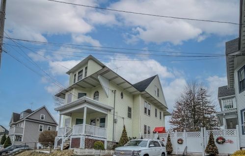 24 Reservoir Ter, Lawrence, MA 01841-3202