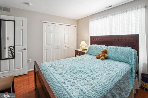 1110 Tristram Cir, West Deptford NJ 08051-2243 exterior