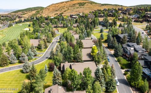 2457 Fairway Vlg Dr, Park City UT 84060-7023 exterior