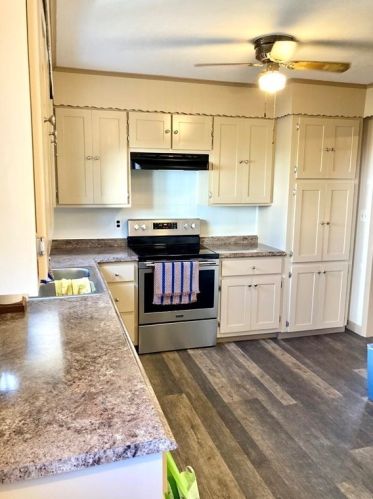 34 Morton St, Fall River, MA 02720-2824