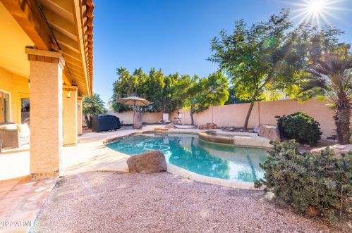 3629 Briarwood Ter, Phoenix AZ 85048-0143 exterior