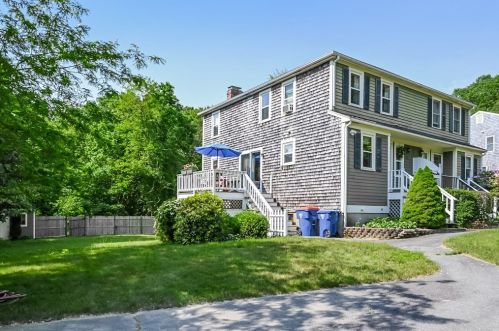 34 Craig St, Plymouth, MA 02360-2193