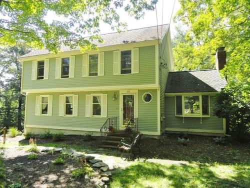 131 Grn St, Leicester MA  01524-1711 exterior