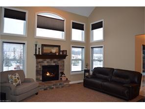 4406 Karen Lynne Dr, Cleveland OH  44147-2157 exterior