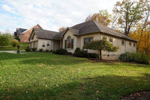 4077 Camisa Ct, Ashland, KY 41102-8302